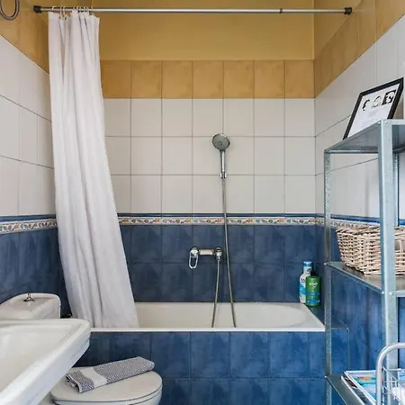 דירה Mid Century 3 Bdr Centre Townhouse אתונה