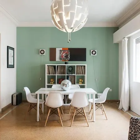 Mid Century 3 Bdr Centre Townhouse דירה אתונה